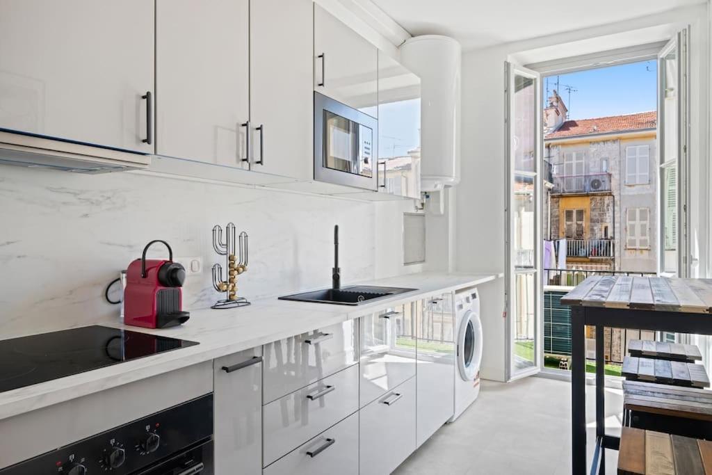 F3, 2 Chambres, 80m2 Niza